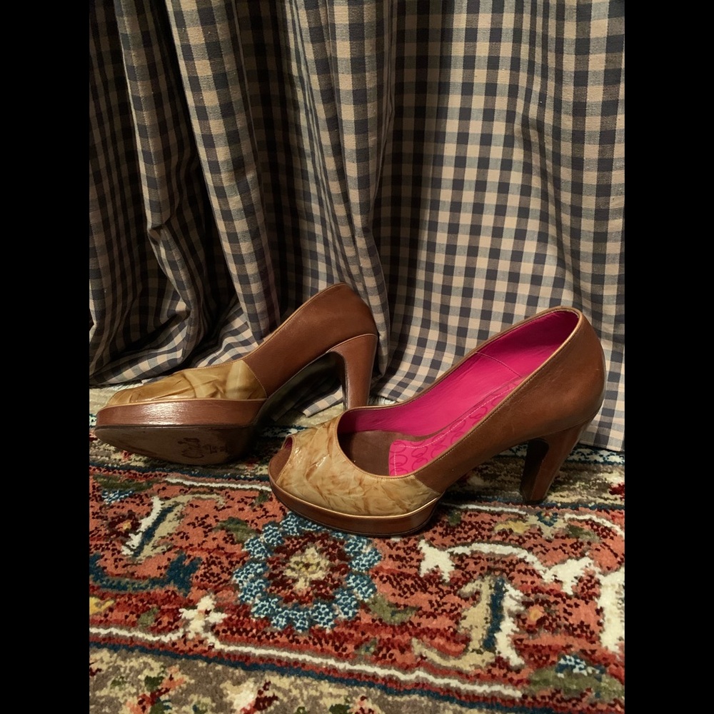Olinda “Elaine” Size 9